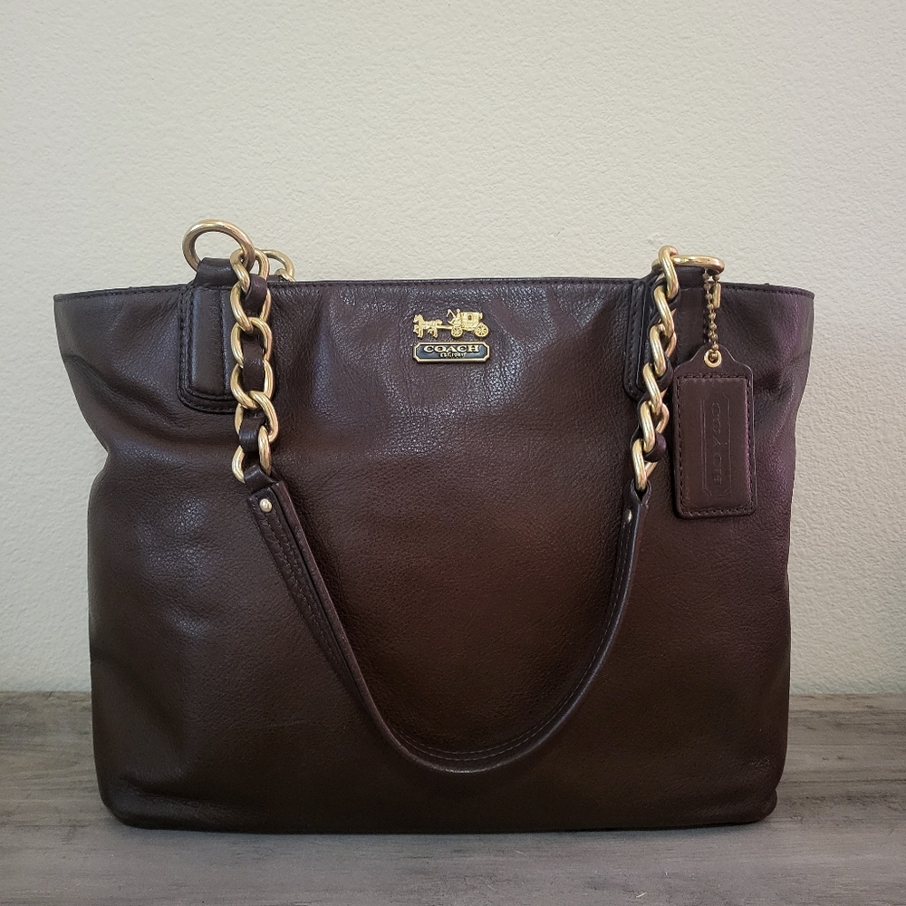 ⭐️Vintage Coach Madison Tote In Brown⭐️